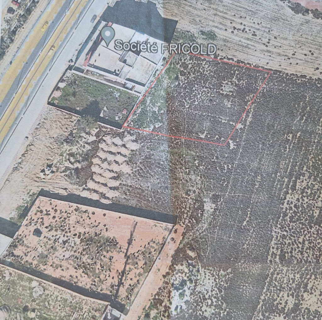 À Vendre : Terrain 2350 m² – Cité El Hidhab, Fouchena, vocation R+4 – Route GP3, après Marché Yahoudia