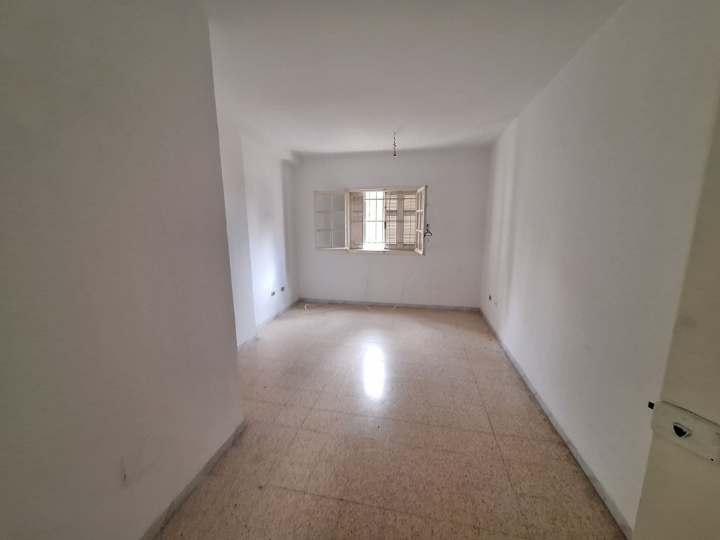 À vendre appartement S+2 au 1er étage – Résidence Behi Ladgham