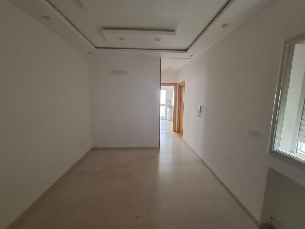 Appartement S+1 à louer à Mourouj 6 – 2ᵉ étage, complexe privé, près du kiosque Agil