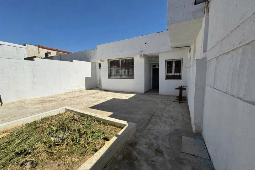 Local à louer pour jardin d’enfants à Ibn Sina conforme cahier des charges avec jardin
