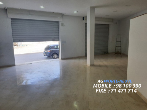 À louer local commercial 120 m² sur voie principale à Mourouj 5